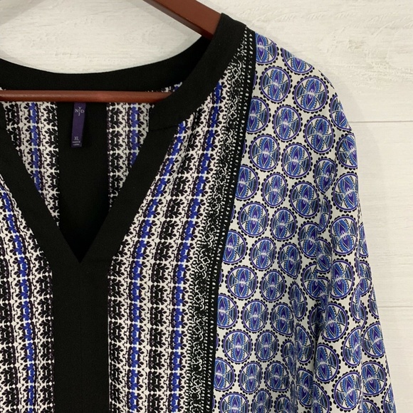 NYDJ Blue Bandanna Print Tunic Blouse - Picture 2 of 5